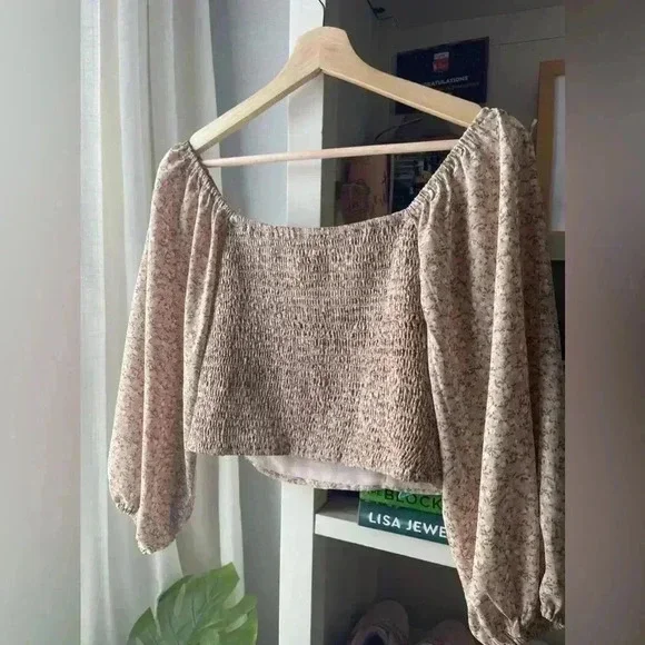 ASTR ruched milkmaid pink floral print top from Revolve - Picture 4 of 4